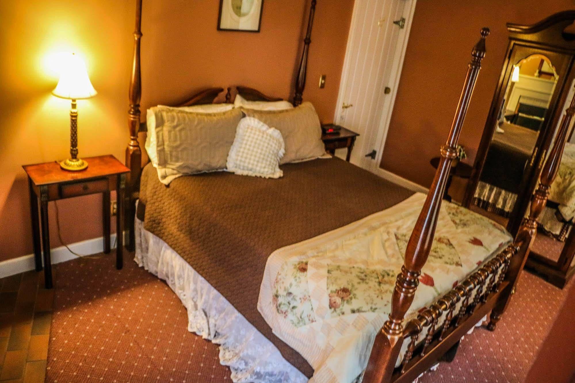 The Cornell Inn, Lenox & The Berkshires Buitenkant foto