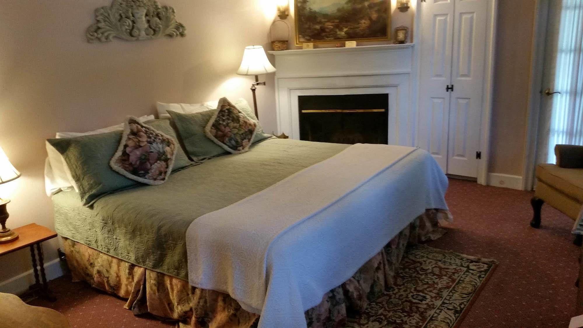 The Cornell Inn, Lenox & The Berkshires Buitenkant foto