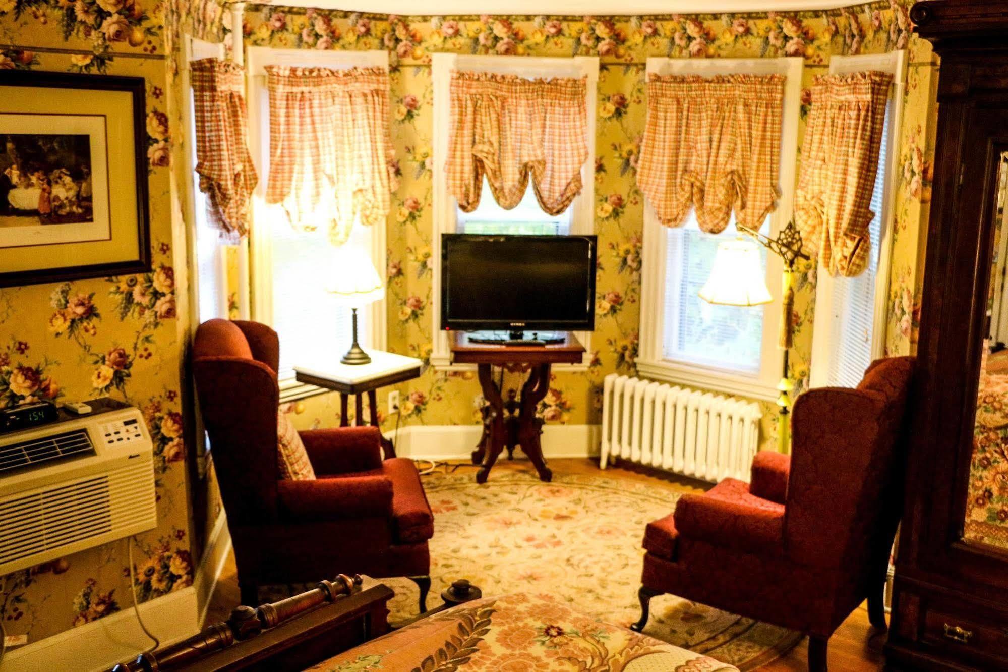 The Cornell Inn, Lenox & The Berkshires Buitenkant foto